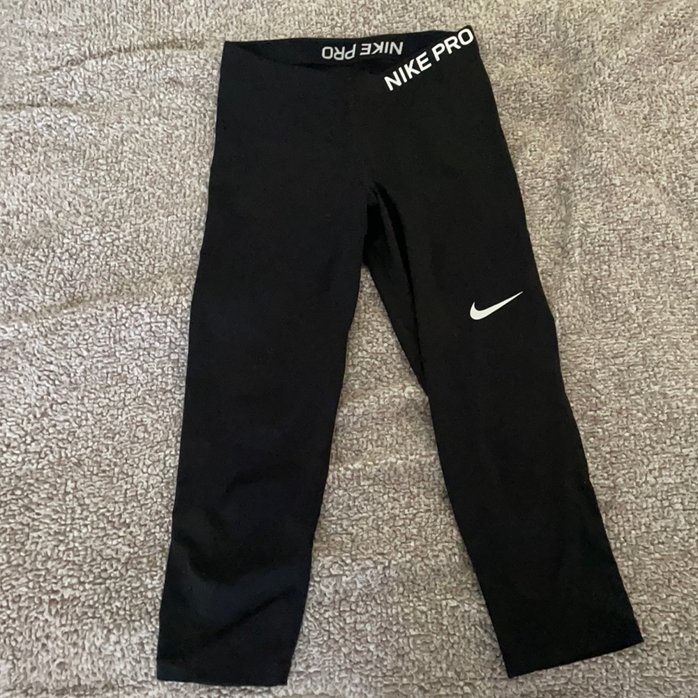 Nike Cropped Leggings